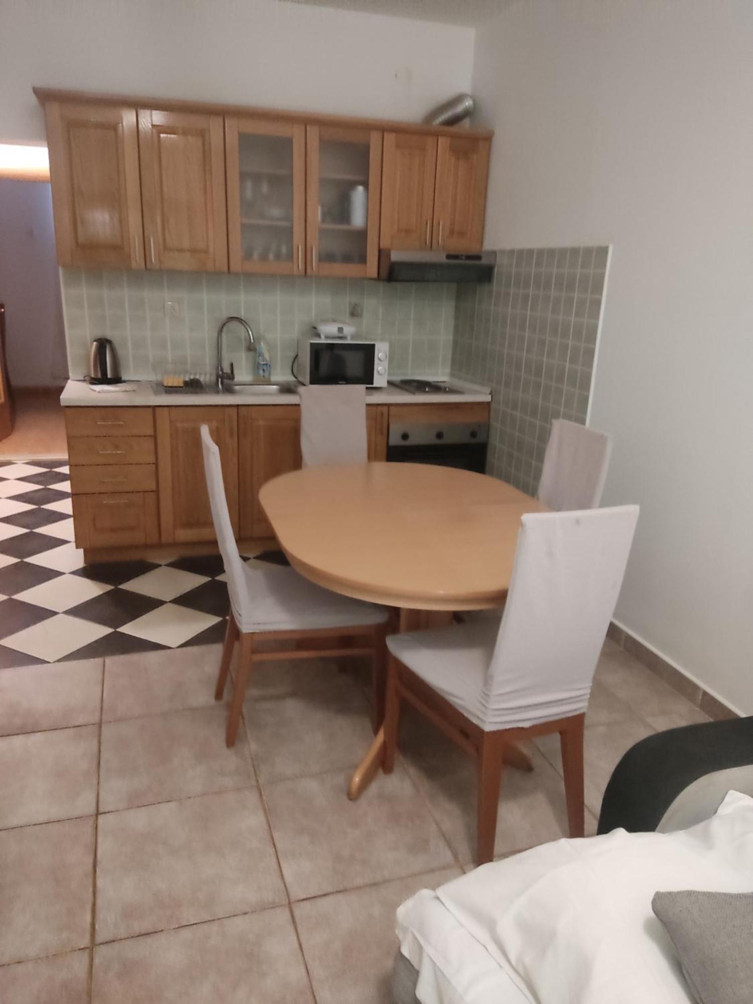 Apartments Ivana Loviste Luaran gambar