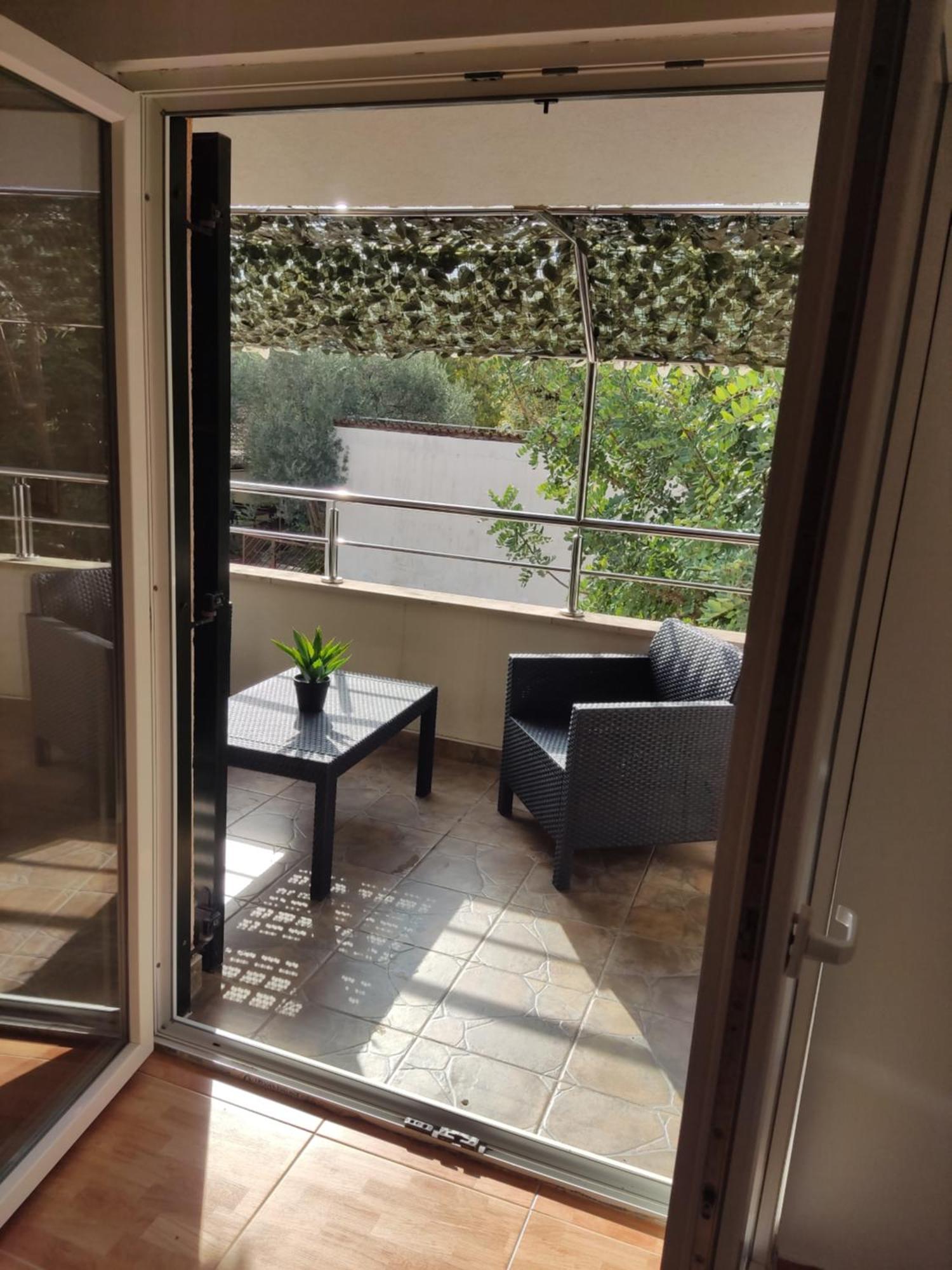 Apartments Ivana Loviste Luaran gambar