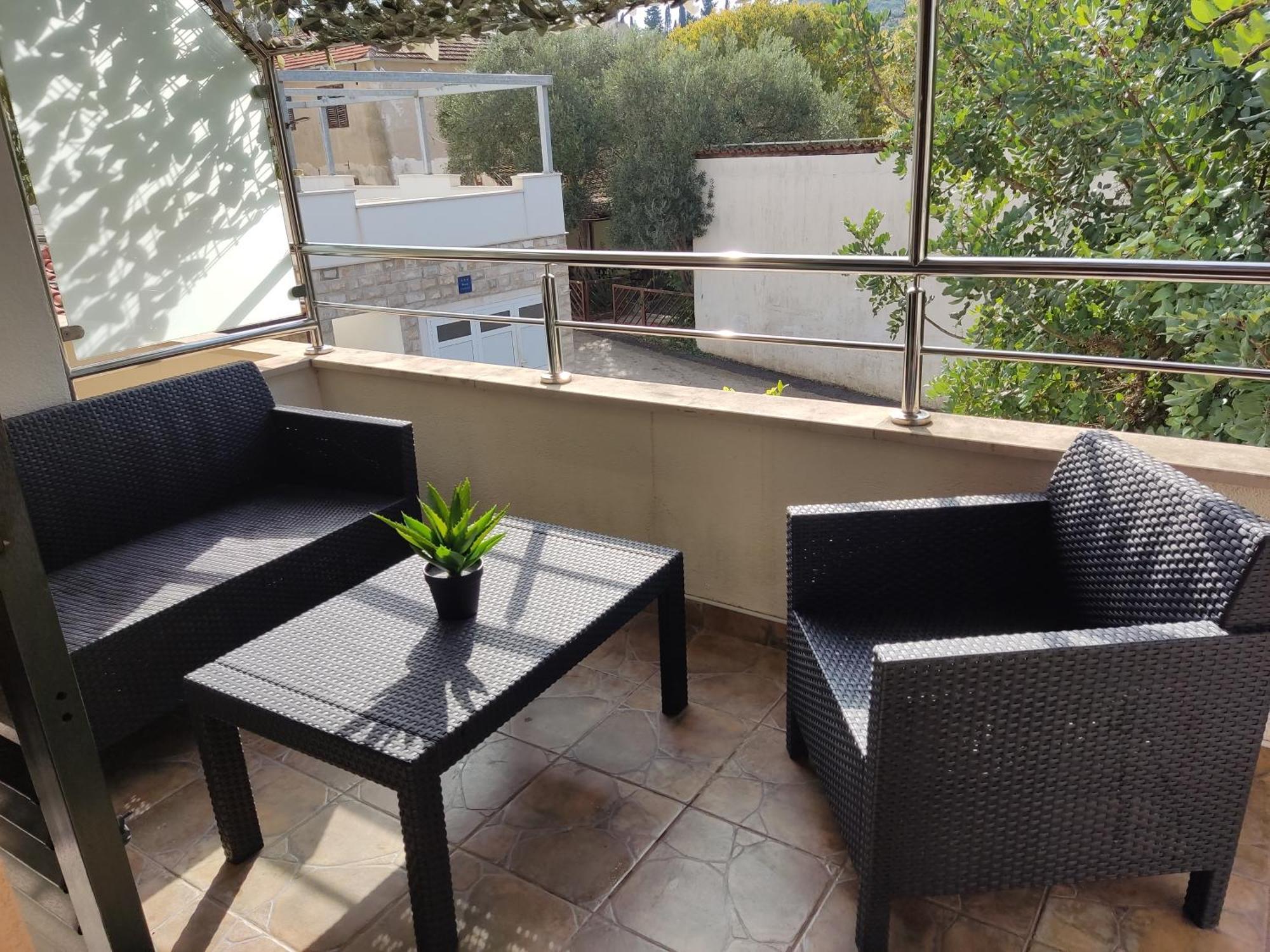 Apartments Ivana Loviste Luaran gambar